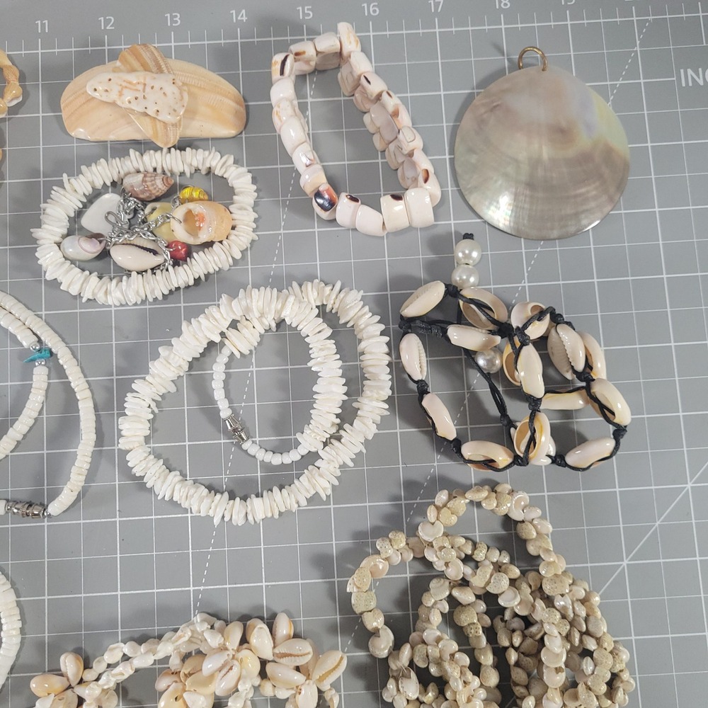 Vintage Beach Shell Jewelry Lot Cowrie Puka Mother of Pearl Boho Coast Over 1 lb - Picture 8 of 11